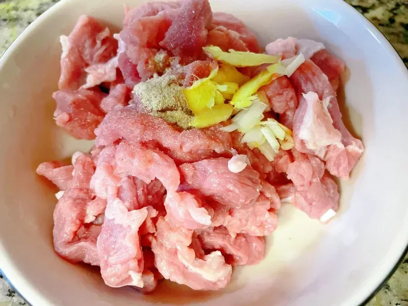 The perfect texture of traditional sweet and sour pork