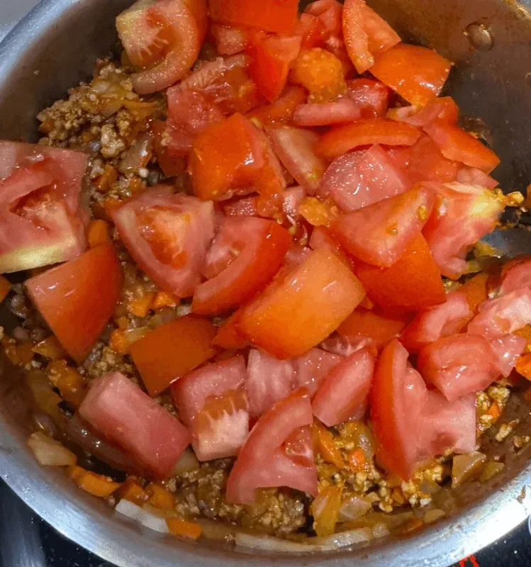 Combining milk and tomatoes