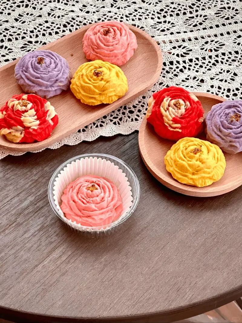 Peony Pastry Display